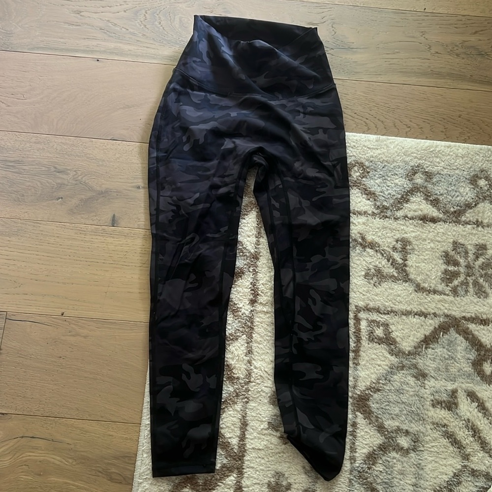 Lululemon Black Camo leggings